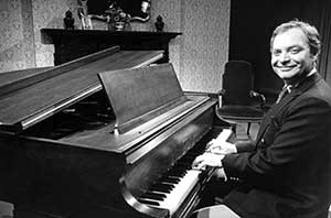 Dick Feagler at the piano